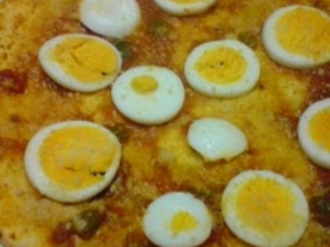 サルサソースで作る卵ピザ